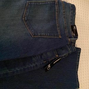 Size 14R New Directions Jeans NWT